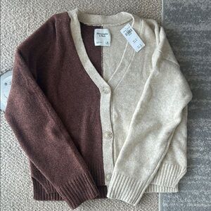Abercrombie & Fitch Men's Brown and Cream Sweater